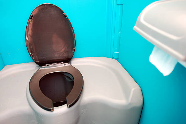 Portable Toilet Options We Offer in Golden Gate, FL